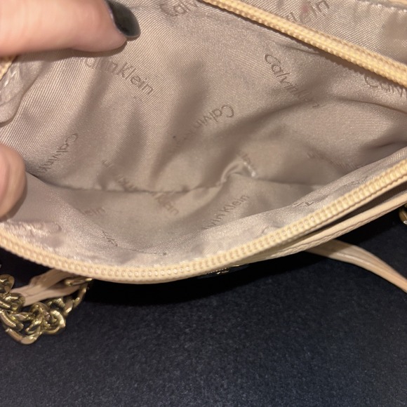 Calvin Klein Pebbled Leather Peach Chain Crossbody Purse Gold Lock Charm EUC‎ - Picture 15 of 16